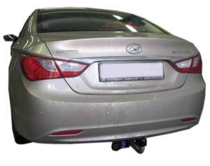 Фаркоп HYUNDAI Sonata 2010 г. Фаркоп HYUNDAI Sonata 2010 г.