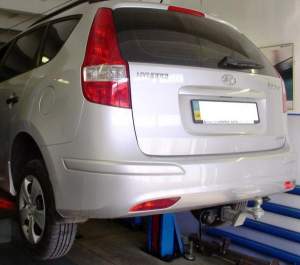 Фаркоп HYUNDAI i30 (универсал) (быстросъёмный) 2010 г. Фаркоп HYUNDAI i30 (универсал) (быстросъёмный) 2010 г.