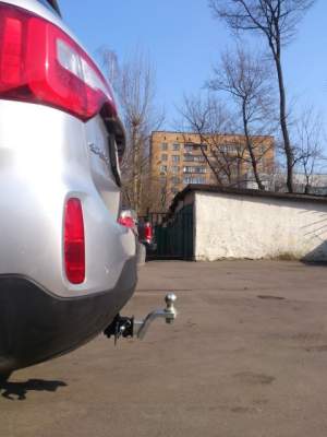 Фаркоп KIA Sorento (быстросъёмный) 2013 г. Фаркоп KIA Sorento (быстросъёмный) 2013 г.