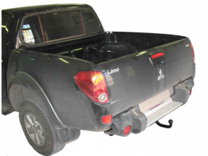 Фаркоп MITSUBISHI L200 пластик. бампер 2006 г. Фаркоп MITSUBISHI L200 пластик. бампер 2006 г.
